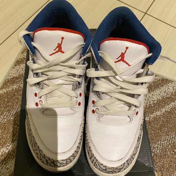 True Blues 3s - Picture 2 of 6